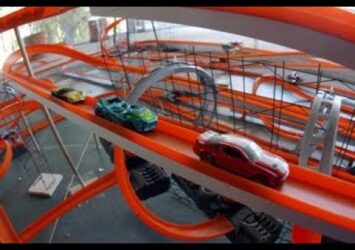 largest hot wheels track